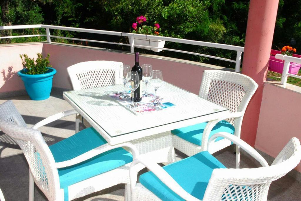 Apartments Kuc Tivat Eksteriør billede