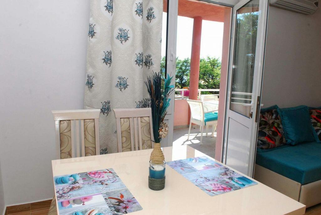 Apartments Kuc Tivat Eksteriør billede